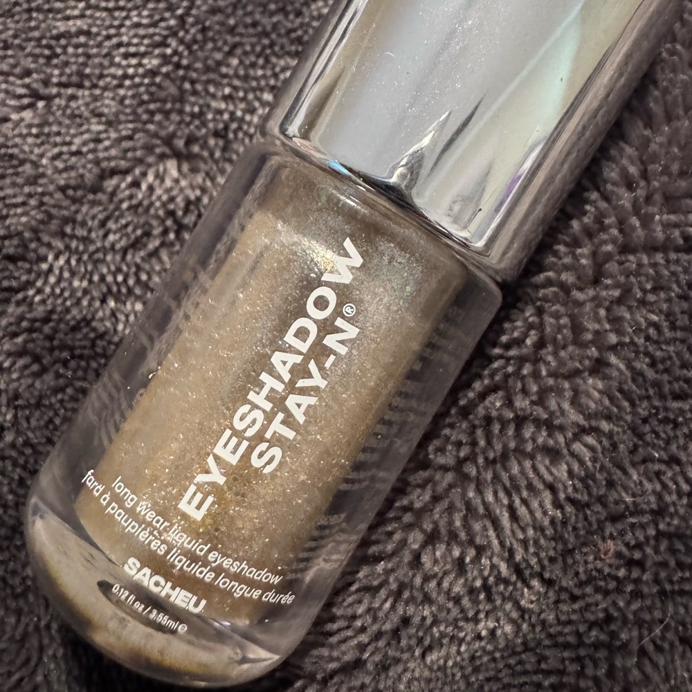Maybelline Candy Dipp'd Liquid Eyeshadow - Warm Taupe Shimmer